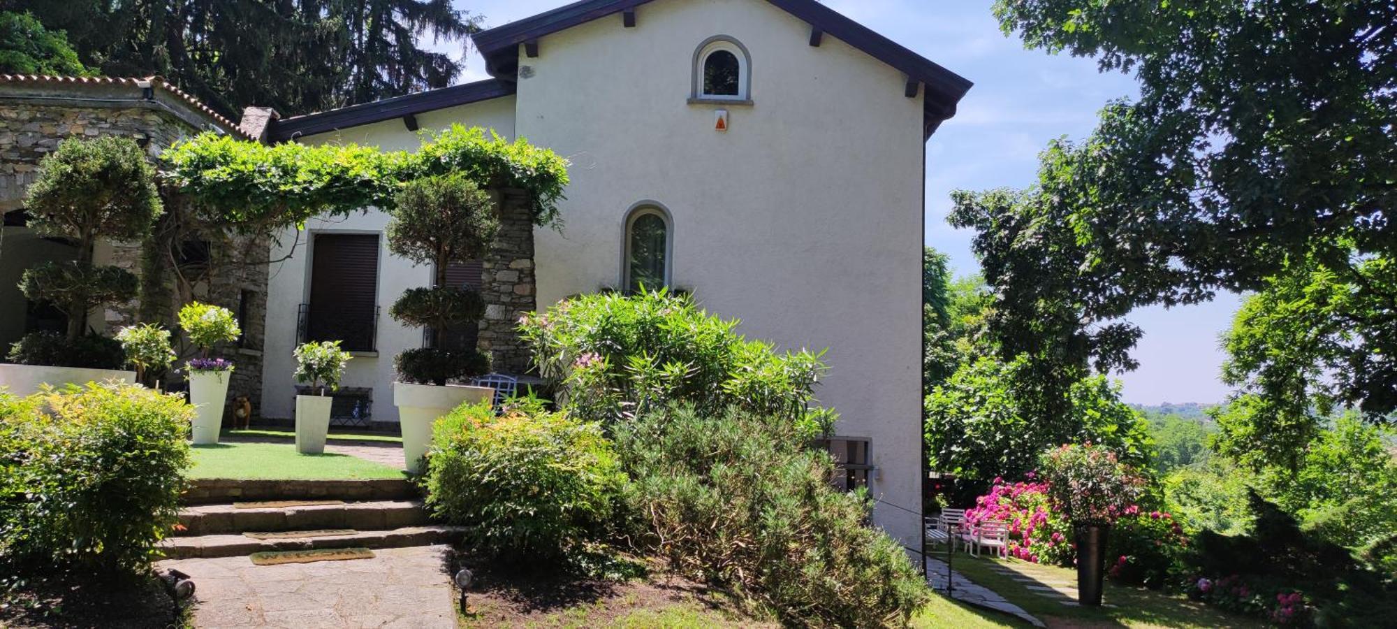 Buguggiate "La Selvetta" Bed And Breakfast מראה חיצוני תמונה